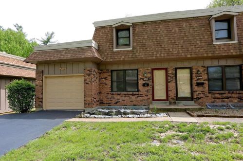 11844 Charlemagne Dr, Hazelwood, MO 63043-1506