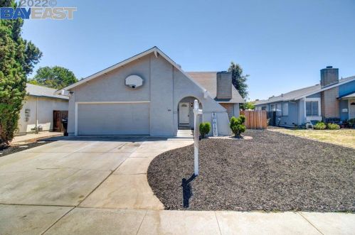 4256 Sayoko Cir, San Jose, CA 95136-2335