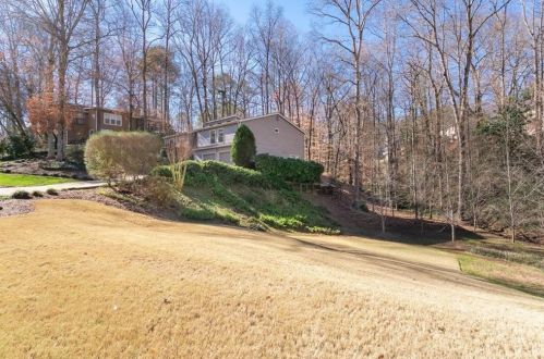 1067 Mill Run Way, Marietta, GA 30068-2869