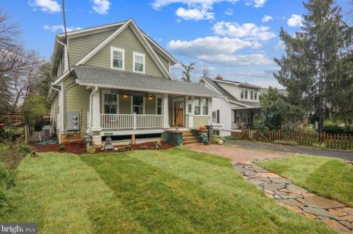 8215 Flower Ave, Silver Spring, MD 20912-6858