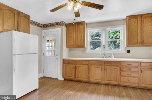 1550 Trindle Rd, Carlisle PA  17015-9759 exterior