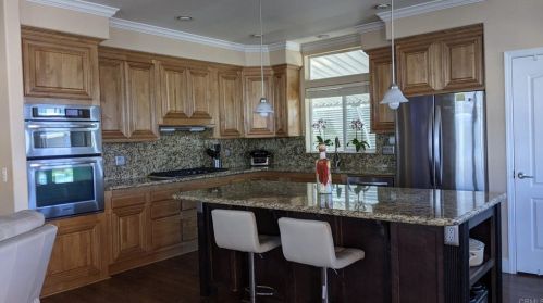 7108 San Bartolo St, Carlsbad, CA 92011-4605