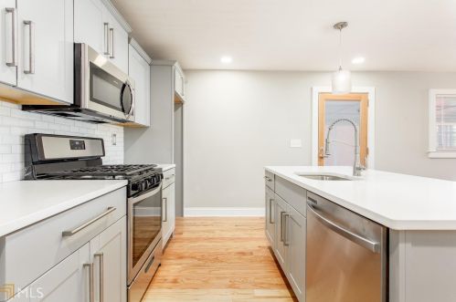 2580 Harris St, Atlanta GA  30344-2624 exterior