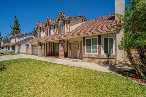 6463 Blackberry Pl, Riverside, CA 92505-2205
