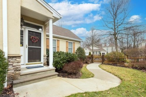 23 Wyckoff Way, Chester, NJ 07930-2474