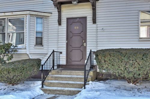 49 Water St, Keene, NH 03431-4236