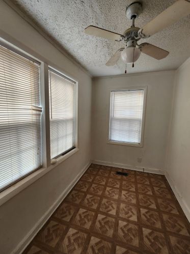 401 Thomas Blvd, Warner Robins, GA 31093-3239