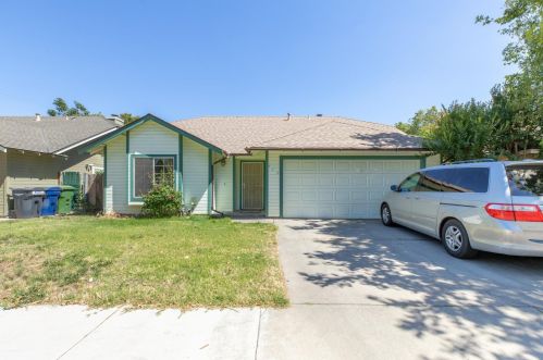 410 Wolfe Ave, Turlock, CA 95380-3920