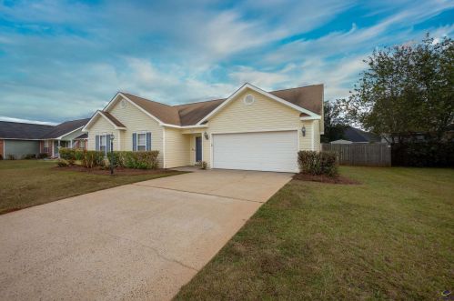 506 Wrasling Way, Bonaire, GA 31005-3254