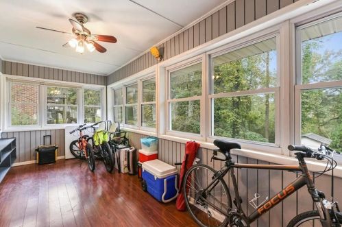 2777 Hedgewood Dr, Atlanta GA  30311-1231 exterior