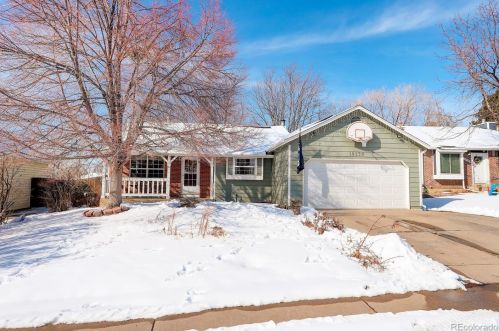 19159 Nassau Dr, Denver CO  80013-5127 exterior
