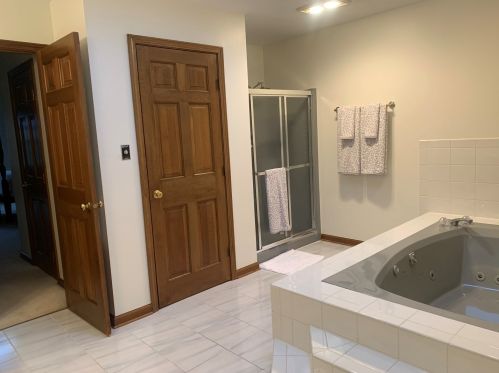 115 Eastern Ave, Willowbrook IL  60514-1414 exterior