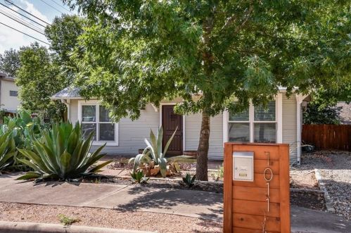 1011 14th St, Austin TX  78702-1022 exterior