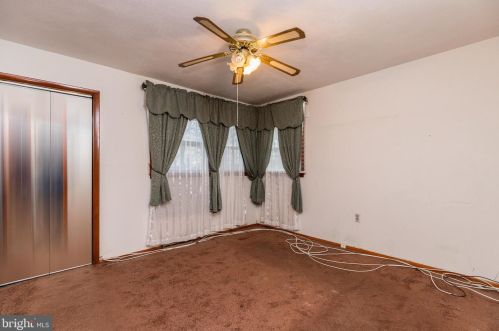 427 Holiday Dr, Aberdeen MD  21001-1813 exterior