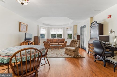 2208 Windrow Dr, Princeton, NJ 08540-5022