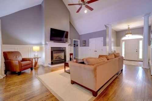 53 Crystal Ridge Dr, Ellington CT  06029-3052 exterior