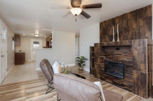 1084 Cleveland Pl, Denver CO  80601-2241 exterior