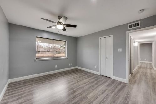 2230 Bowie Dr, Carrollton TX 75006-7754 exterior