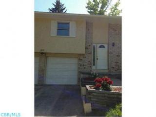 1379 Greenock Rd, Columbus, OH 43228-3719