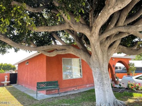 351 Sycamore St, Santa Paula, CA 93060-2226