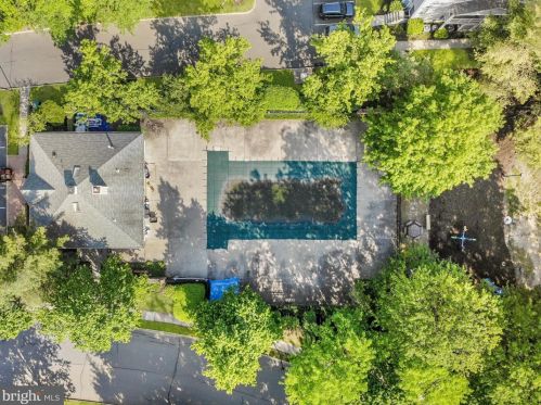 101 Chambord Ct, Trenton NJ  08619-4709 exterior