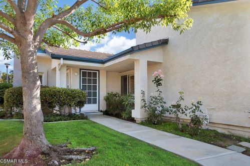 6005 Oldenberg Way, Simi Valley, CA 93063-3759