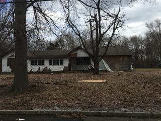 21 Willow Ct, Red Bank, NJ 07702