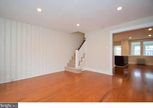 321 Hermitage St, Philadelphia PA  19128-4605 exterior