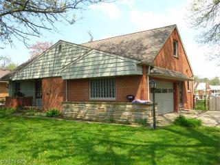 1799 Brainard Rd, Cleveland OH  44124-3901 exterior