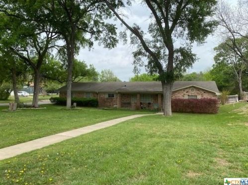 400 14th Ave, Morgans Point, TX 76513-2226