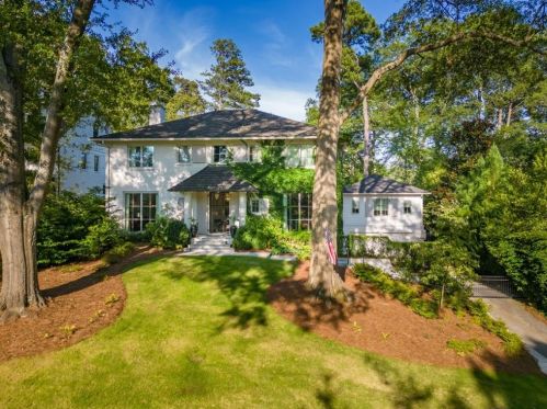 2373 Montview Dr, Atlanta, GA 30305-4070