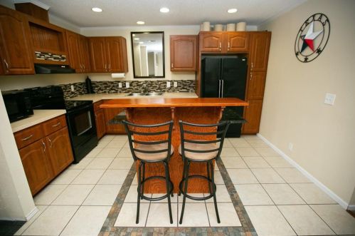 6137 River Pointe Dr, Fort Worth TX  76114-3167 exterior