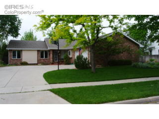 313 Cheyenne Dr, Longmont, CO 80513-1343