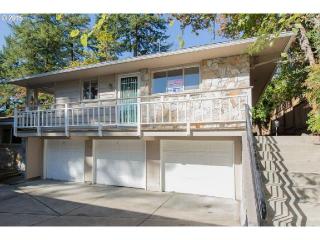8285 Canyon Ln, Portland OR  97225-3923 exterior