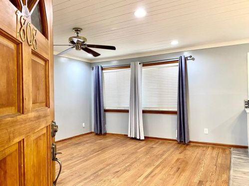 1808 Sandy Plains Rd, Marietta, GA 30066-6554