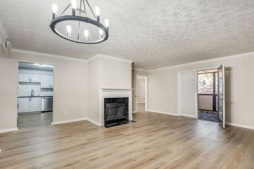 1605 Beaumont Cir, Duluth GA  30096-2676 exterior
