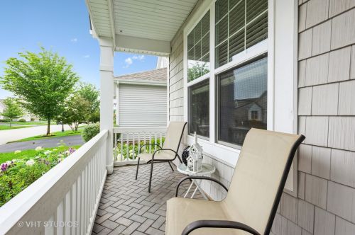 1175 Prescott Ln, Pingree Grove, IL 60140