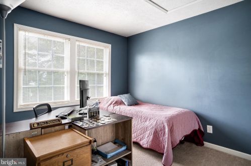 336 Windsong Rd, Harpers Ferry WV  25425-5485 exterior