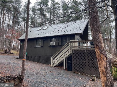 75 Ruffed Grouse Ln, Berkeley Springs WV  25411-5287 exterior