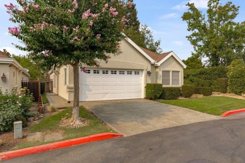 7897 Sunrise Terrace Ln, Citrus Heights, CA 95610-3985