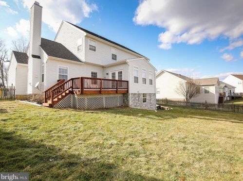 50 Cypress Point Dr, Charles Town, WV 25414-5240
