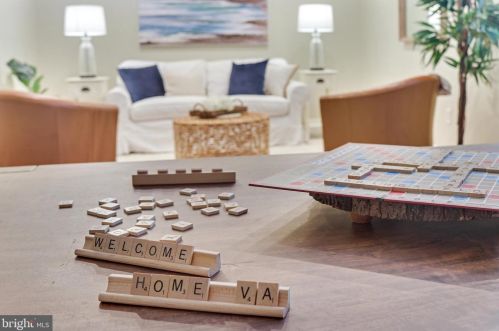 5940 Queenston St, Springfield VA  22152-1731 exterior