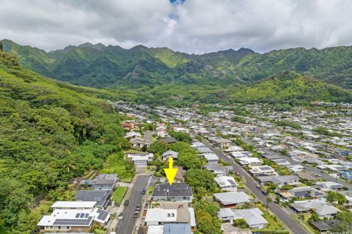 3359 Huelani Dr, Honolulu HI  96822-1276 exterior