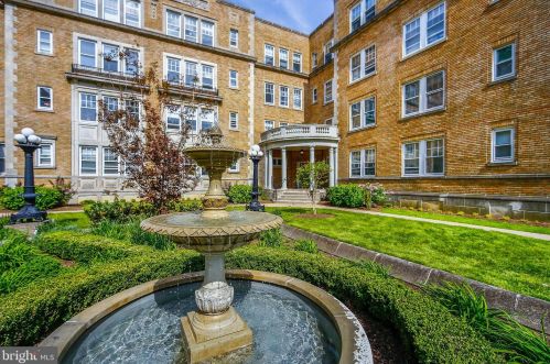 6655 Mccallum St, Philadelphia, PA 19119-3154