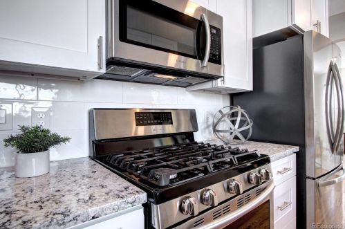 2396 Poplar St, Denver CO  80207-3561 exterior