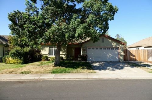 9400 Castleview Dr, Elk Grove, CA 95758-3935