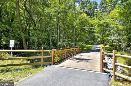 700 Roeder Rd, Silver Spring MD  20910-4405 exterior