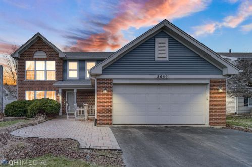 2059 Schumacher Dr, Naperville, IL 60540-1930