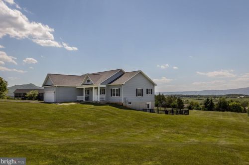 4303 Valley View Rd, Richmond National Battlefiel, VA 22835-9406
