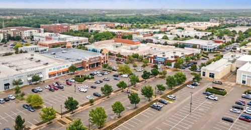 3622 Boxwood Dr, Garland TX 75040-8798 exterior